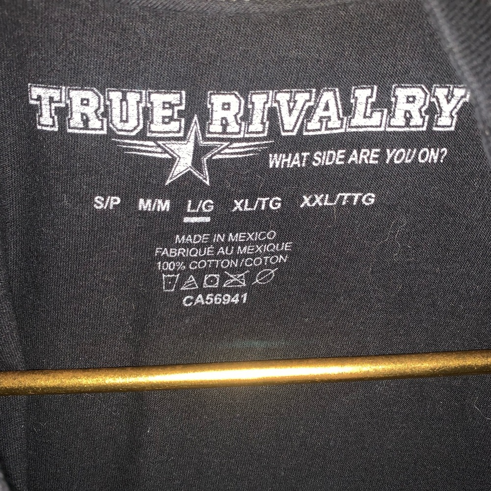 Is it Sunday yet graphic T-shirt football NFL size large True rivalry - Picture 2 of 4